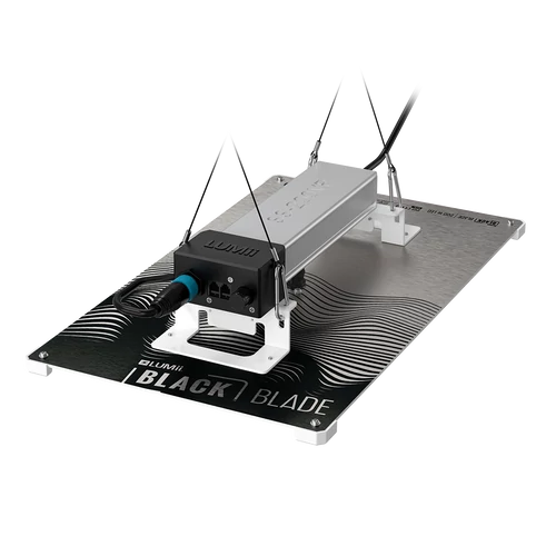 LED LUMii BLACK Blade 200W LED lámpa - Full Spektrum